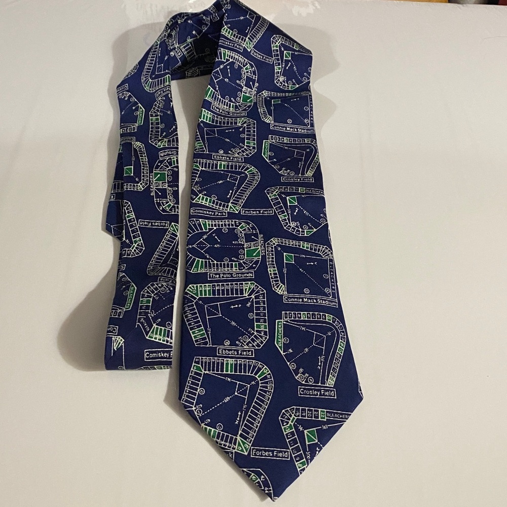 Josh Bach Silk Tie, Historic Major League Baseball Stadiums, Collectors, MLB - Picture 6 of 7